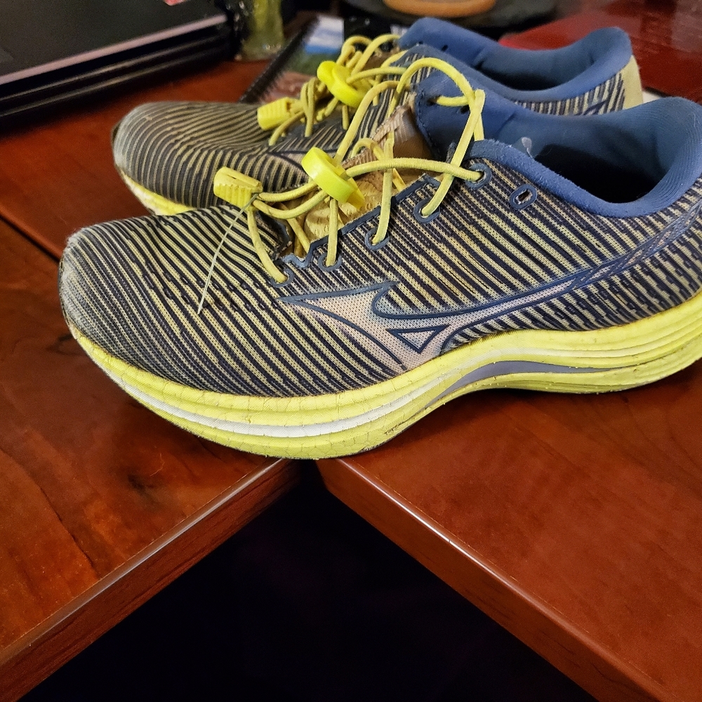 Mizuno Wave Rebellion Running Shoes